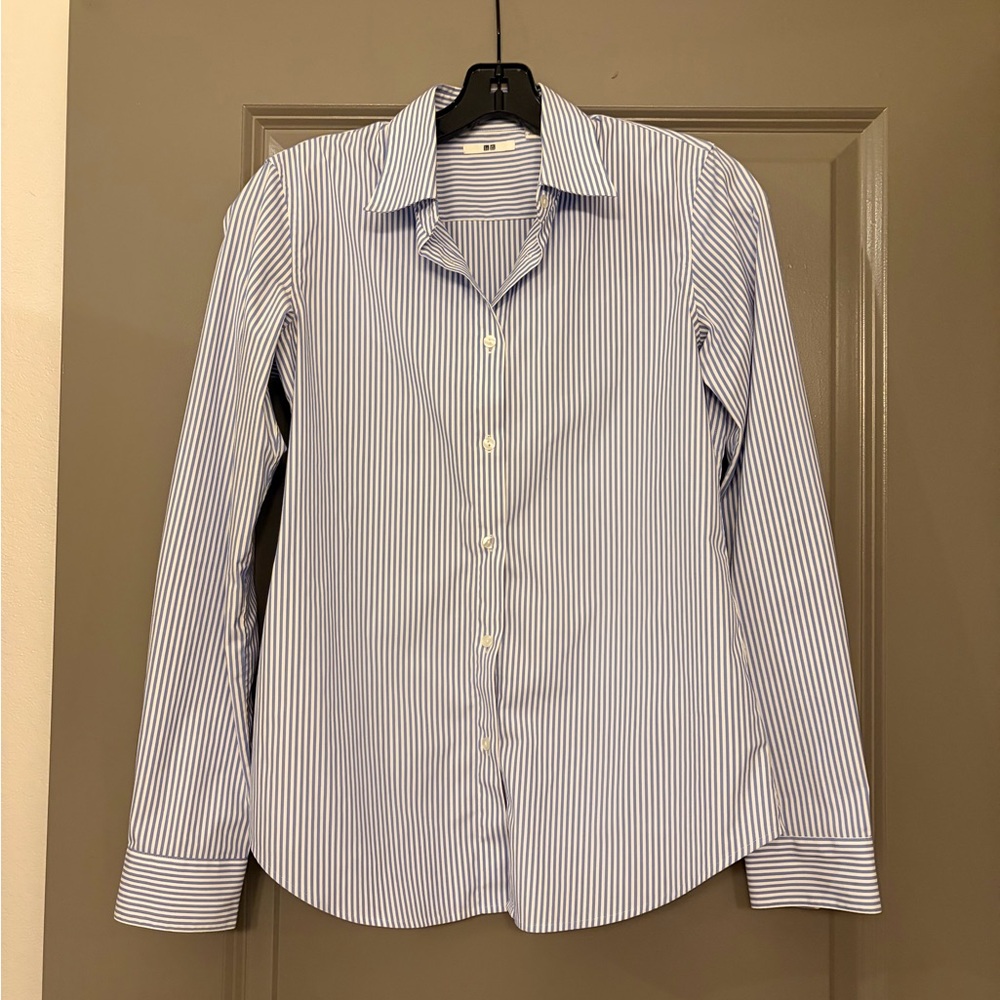 Uniqlo Women’s Blue and White Striped Button-Down Shirt